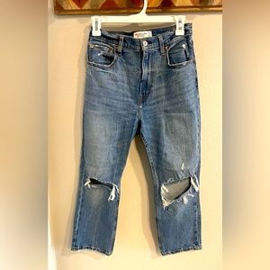 Abercrombie & Fitch the Ankkle Straight Ultra High Rise 26 Extra Short